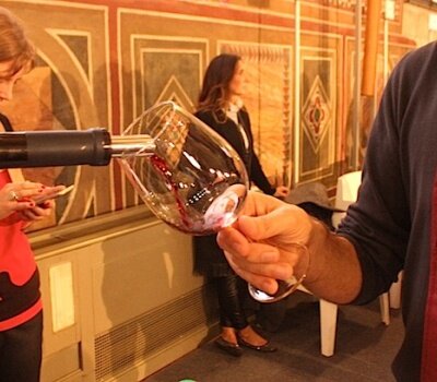 field/image/1444557113_vino.JPG